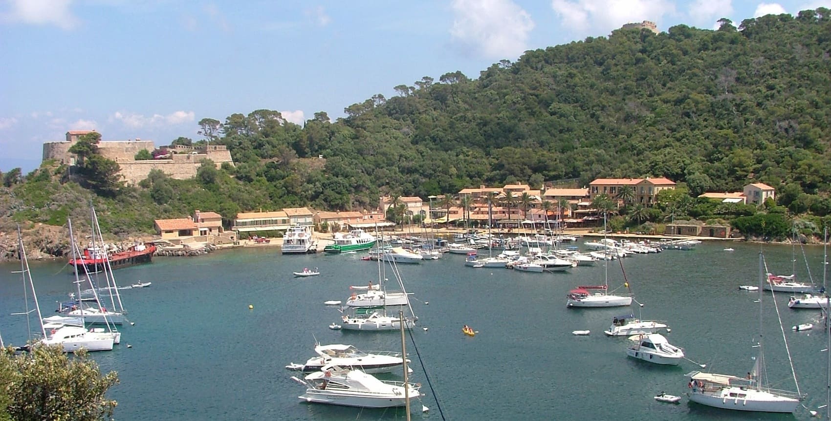 Tour des crêtes de l'île de Port Cros (Var)