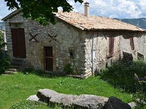 Hiking from Entrevaux to Thoard (Alpes-de-Haute-Provence, Hautes-Alpes). Pre-Alps Great Crossing. 5