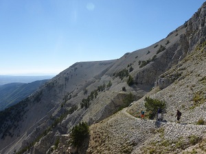 Hiking around Mont Ventoux by the top (Drome, Vaucluse) 4