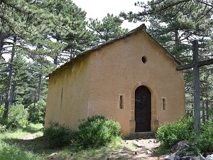 Hiking around Mont Ventoux (Drome, Vaucluse) 6