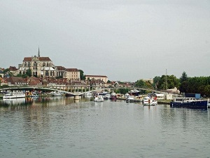 Hike on the Wine and Cheese Trail (Yonne, Aube) 3