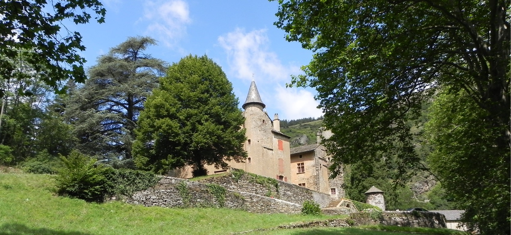 Le château de Champ à Altier en Lozère (Occitanie) 1