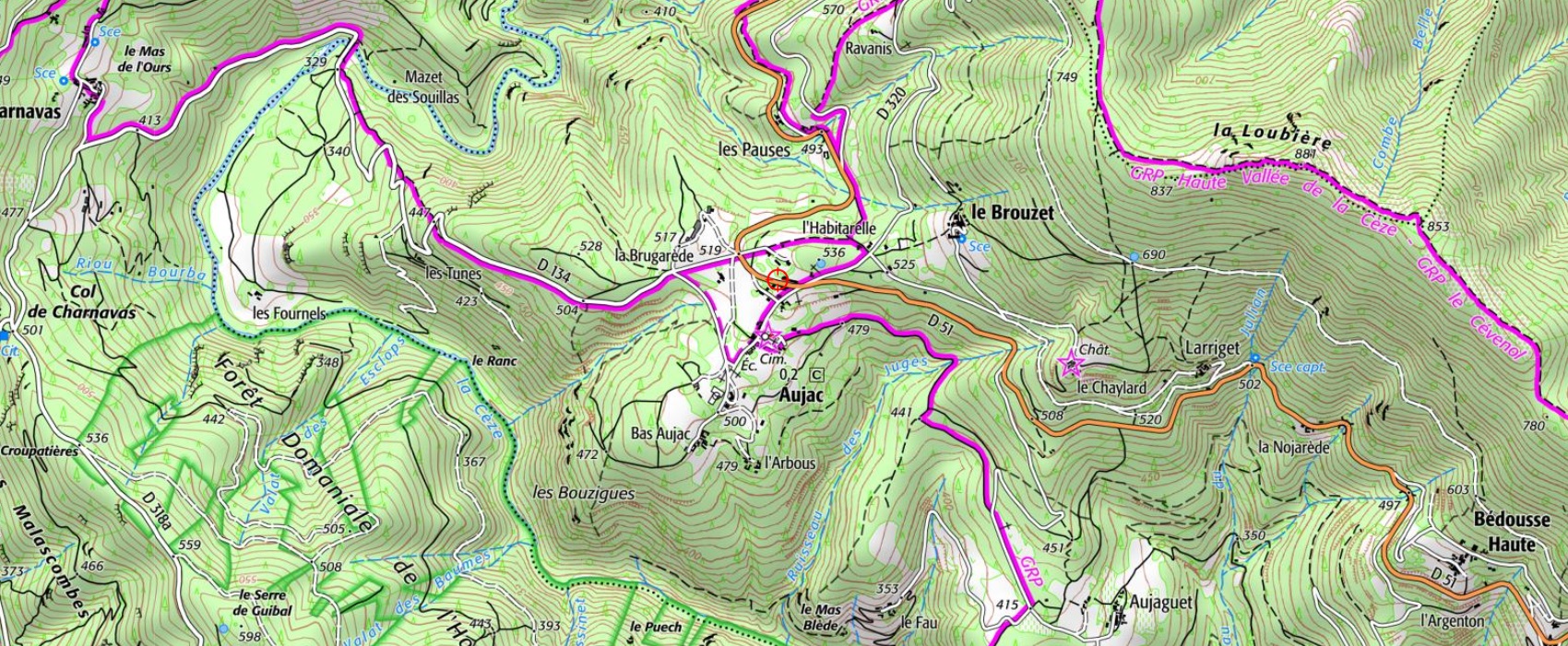 IGN Carte et plan du village de Aujac dans le Gard (Occitanie). Chemins de randonnées: GR de Pays Le Cévenol et GR®44A.
