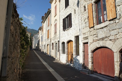 Le village de Génolhac est situé au pied du Mont Lozère sur les bords de la Gardonnette dans le Gard (Occitanie) 3