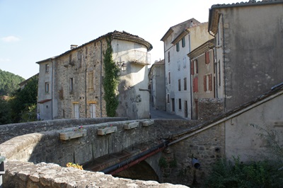 4 Le village et l'architecture de Génolhac dans le Gard (Occitanie)