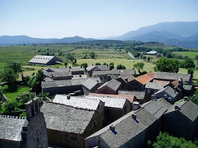 La restauration du village médiéval de La Garde-Guérin en Lozère 7