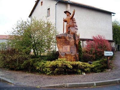 Sculpture en bois de Robert Louis Stevenson au Bouchet Saint Nicolas