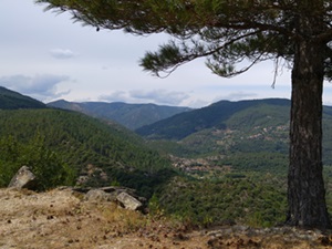 Randonnée pédestre en boucle de 16,5km au départ des Vans en Ardèche 3