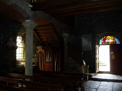 L'église Saint-Pierre de Luc en Lozère 17