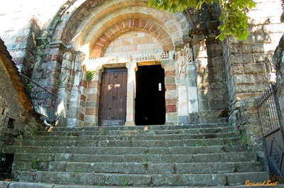 L'Eglise Notre Dame de Thines en Ardèche  11